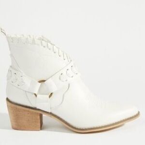 Altar'd State White Leather Ankle Booties with Tan Stacked Heel